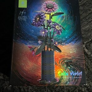 Solis Violet Flower Building Set